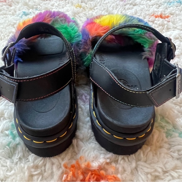 Dr. Martens Voss II Rainbow Fluffy Platform Sandals Size 8 Womens - Picture 9 of 11